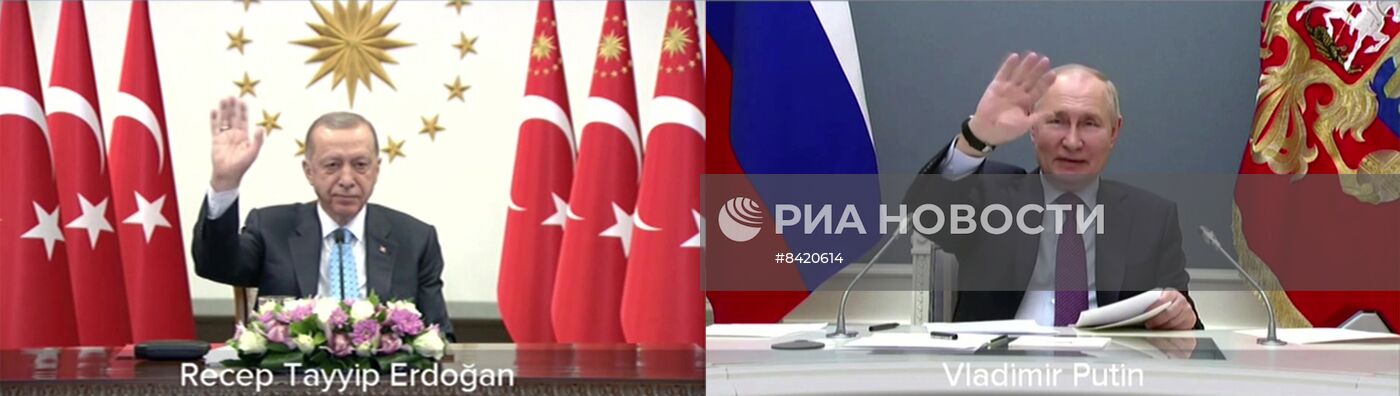 Президент РФ В. Путин принял участие в церемонии по случаю доставки ядерного топлива на АЭС "Аккую"