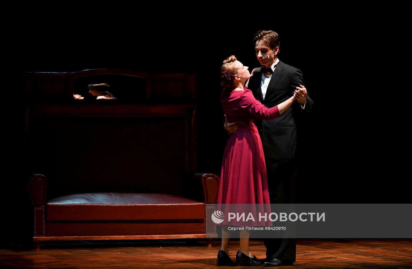 Спектакль "Вероника" в театре на Бронной