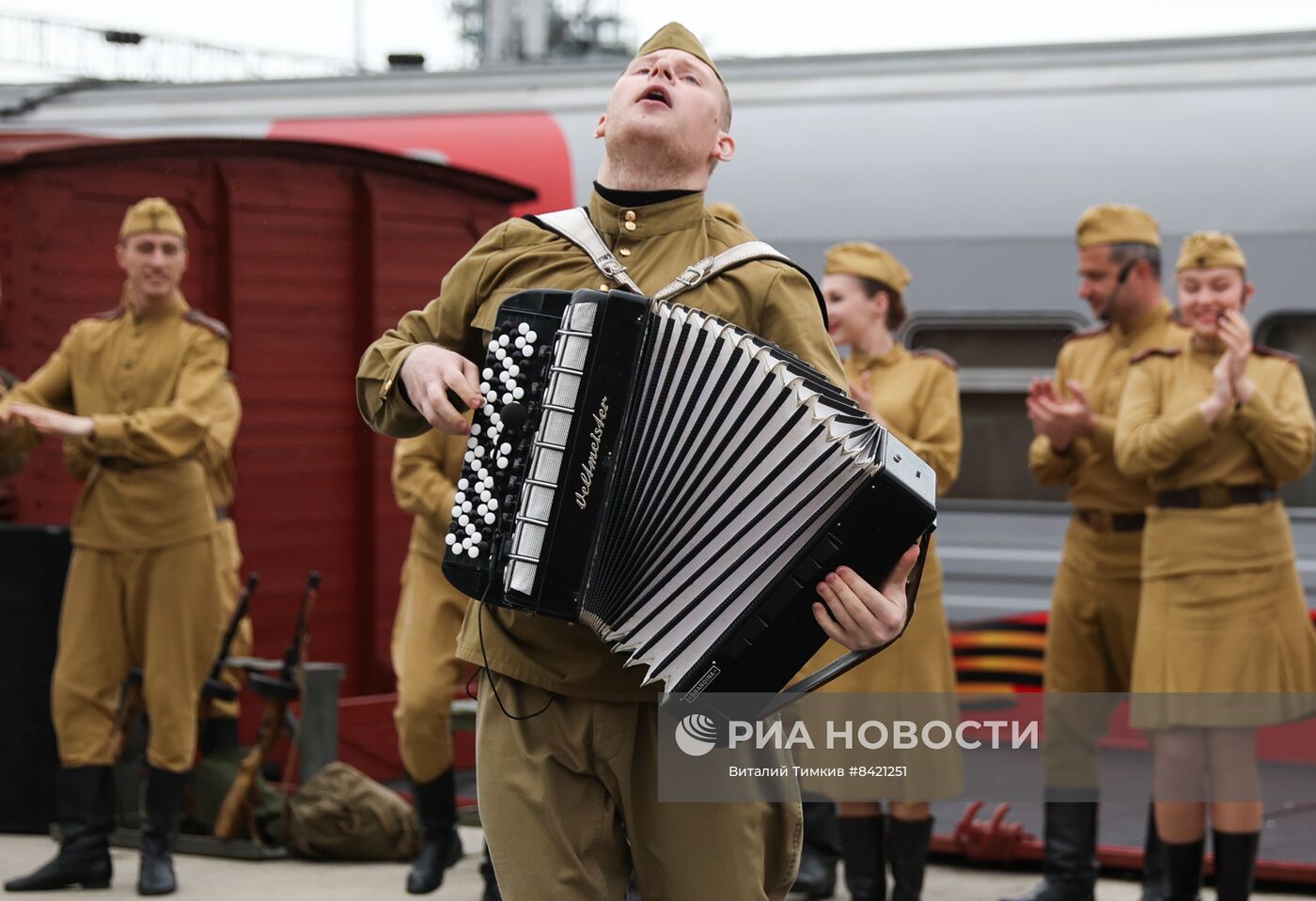 Прибытие ретро-поезда "Победа" в Новороссийск