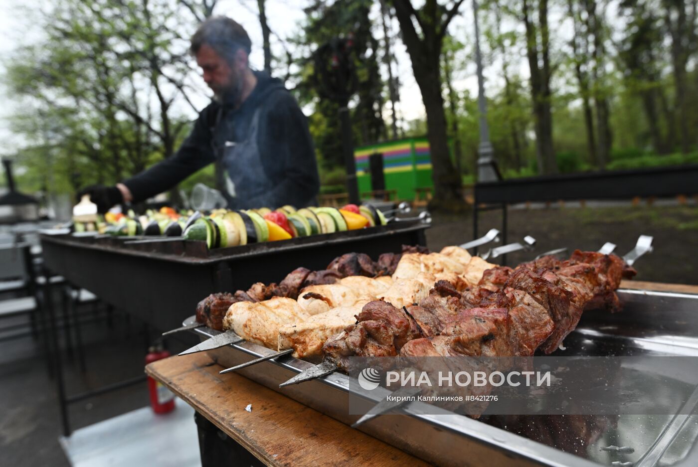 Фестиваль фудтраков в Сокольниках