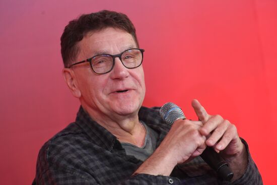 Пресс-конференция по случаю открытия Дома Вахтангова во Владикавказе