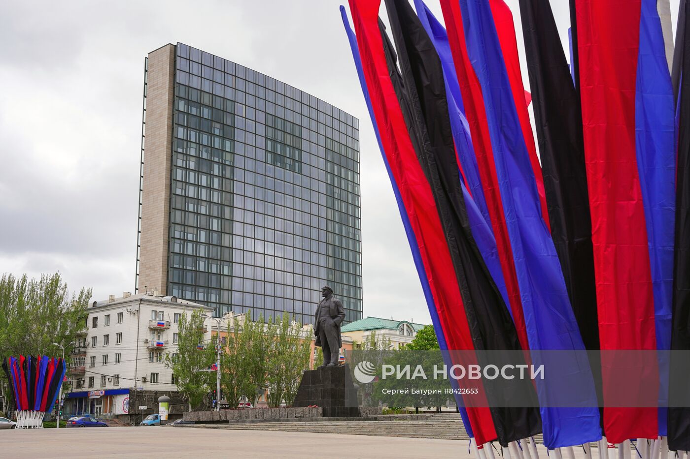Украшение Донецка к майским праздникам