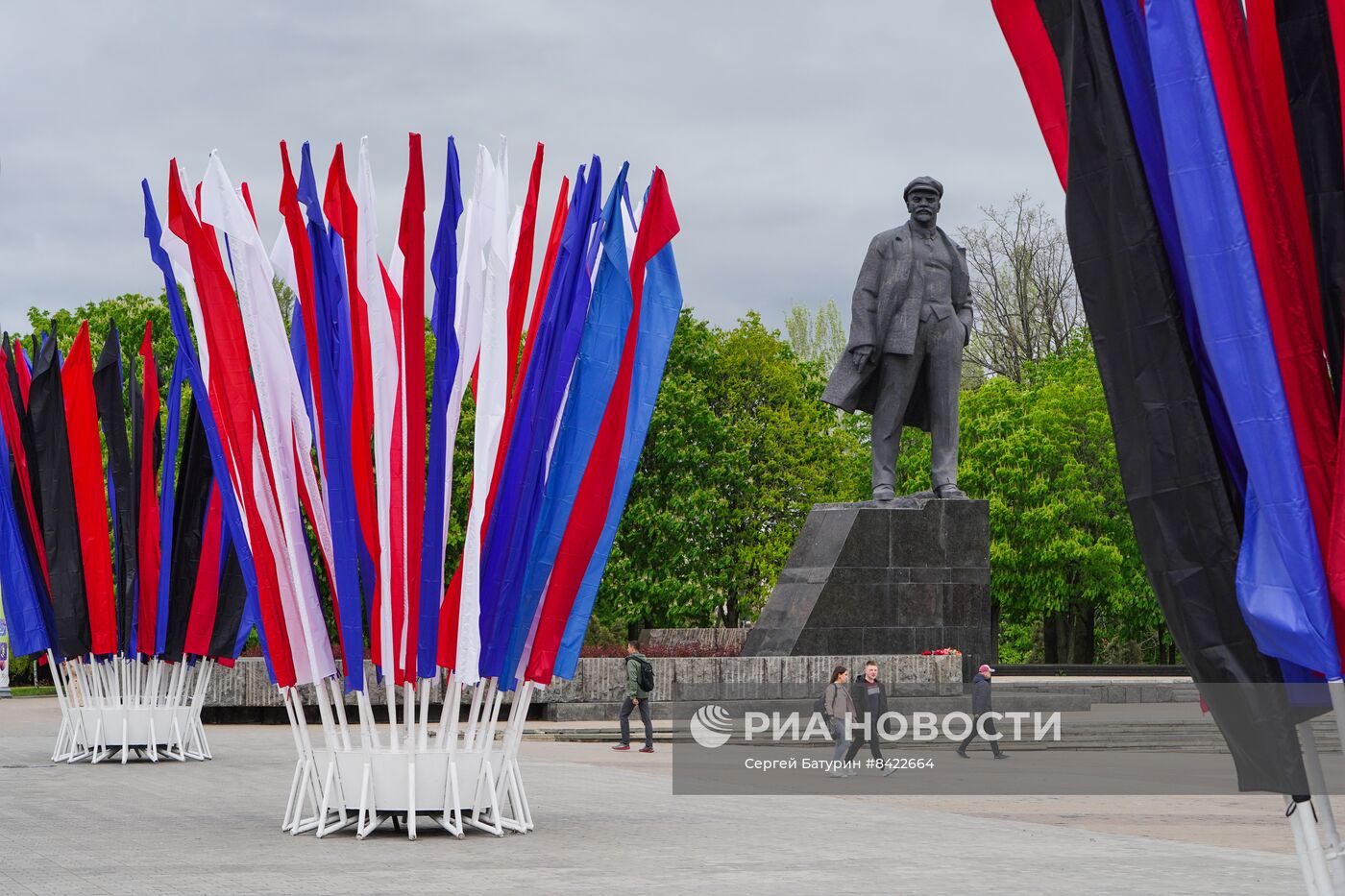 Украшение Донецка к майским праздникам