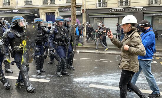 Беспорядки на первомайской акции в Париже