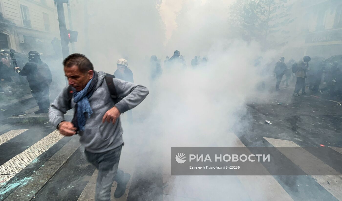 Беспорядки на первомайской акции в Париже