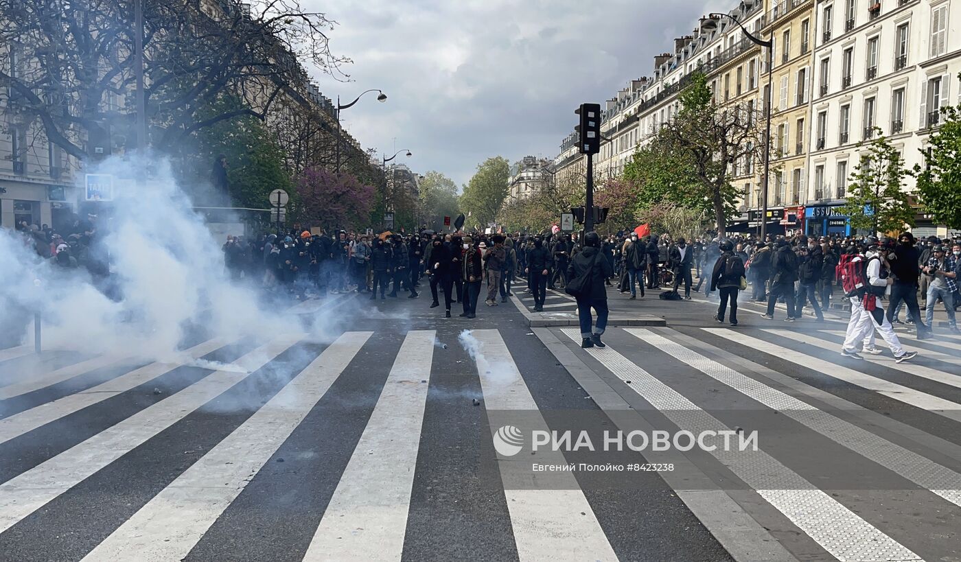 Беспорядки на первомайской акции в Париже