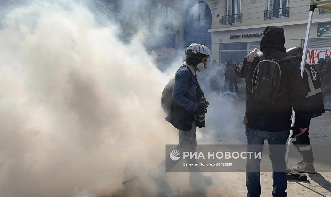 Беспорядки на первомайской акции в Париже