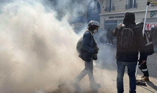 Беспорядки на первомайской акции в Париже