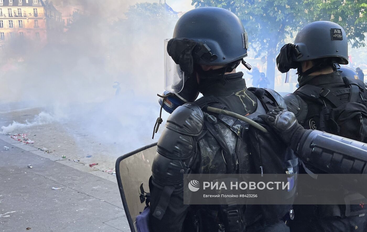 Беспорядки на первомайской акции в Париже