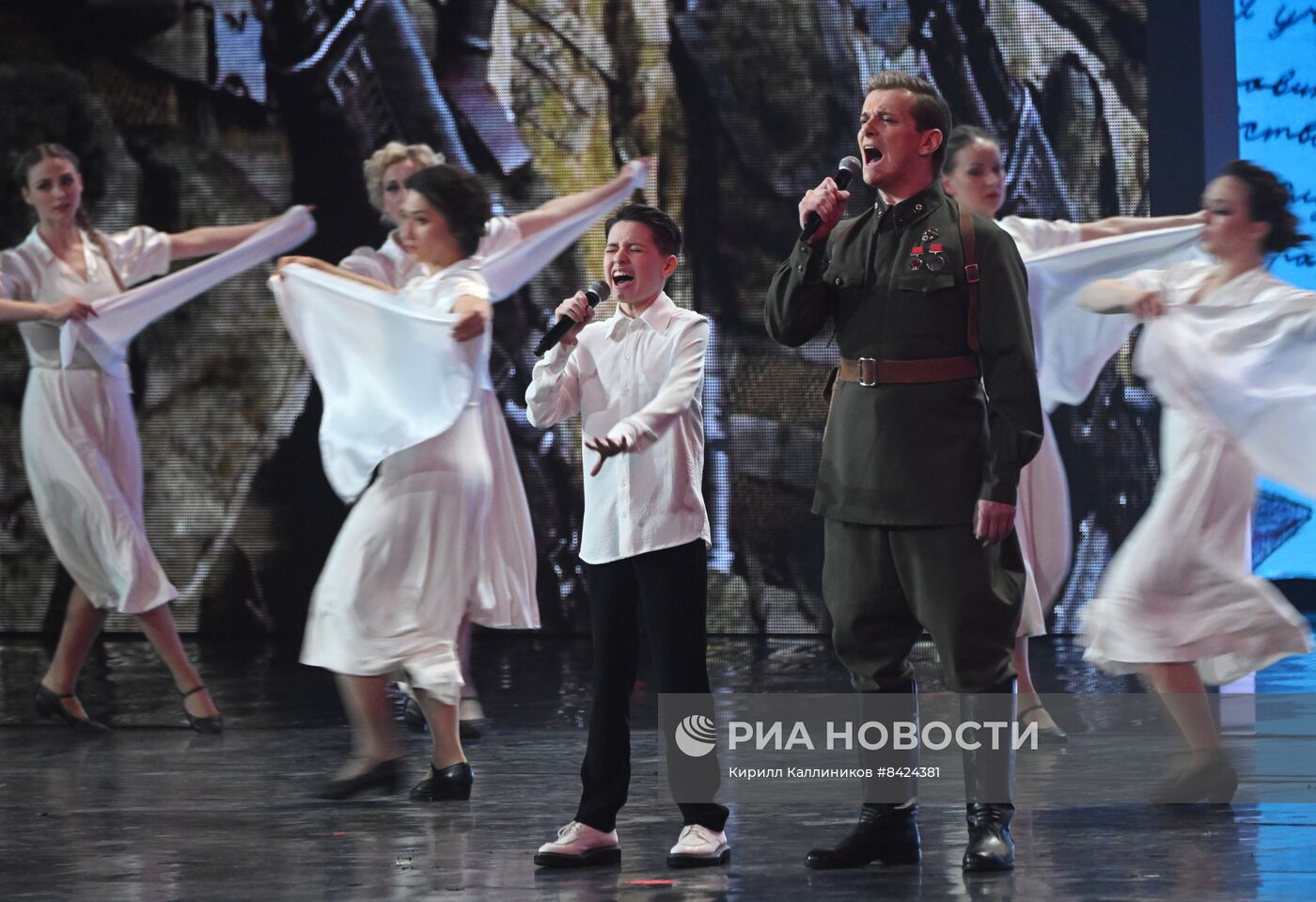 Гала-концерт ко Дню Победы "Спасибо за верность, потомки!"