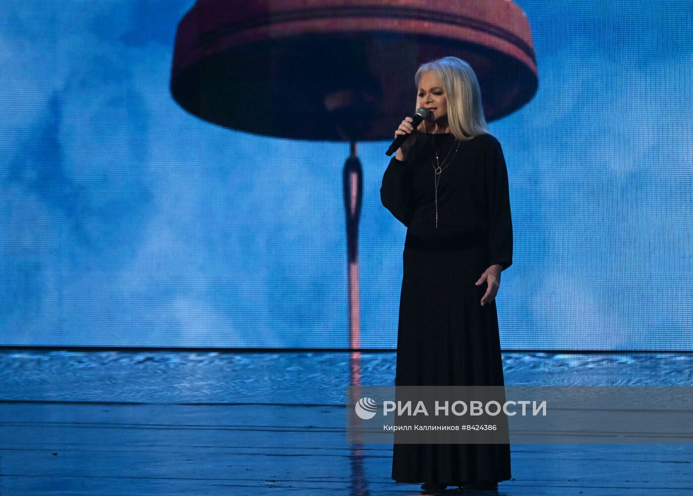 Гала-концерт ко Дню Победы "Спасибо за верность, потомки!"