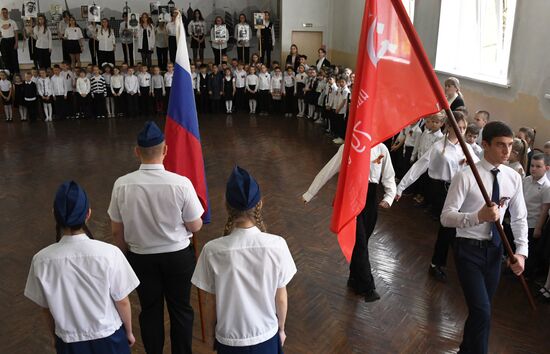 Акция "Бессмертный полк" в школах России