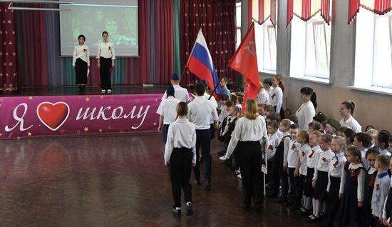 Акция "Бессмертный полк" в школах России