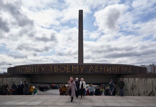 Автопробег "Бессмертный полк" в Санкт-Петербурге