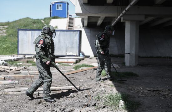 Восстановленный после подрыва мост между Мелитополем и пригородами в Запорожской области