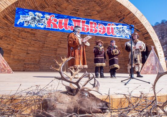 Обрядовый праздник оленей "Кильвэй" в Магадане