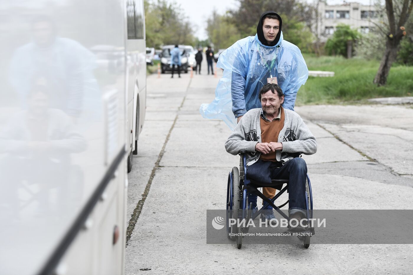 В Бердянске разместили эвакуированных жителей Запорожской области