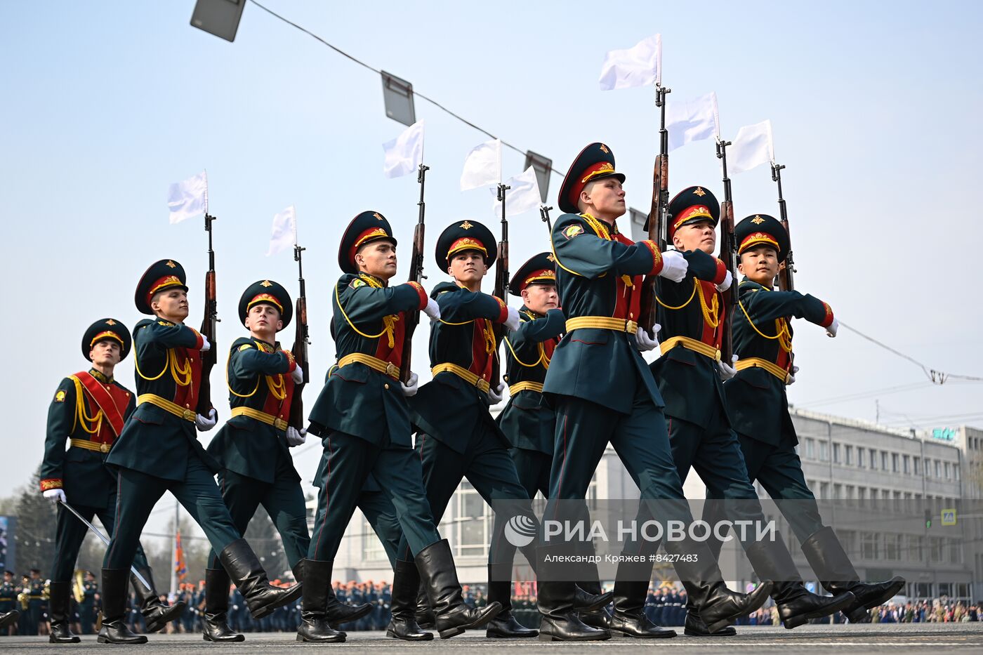 Парад Победы в городах России