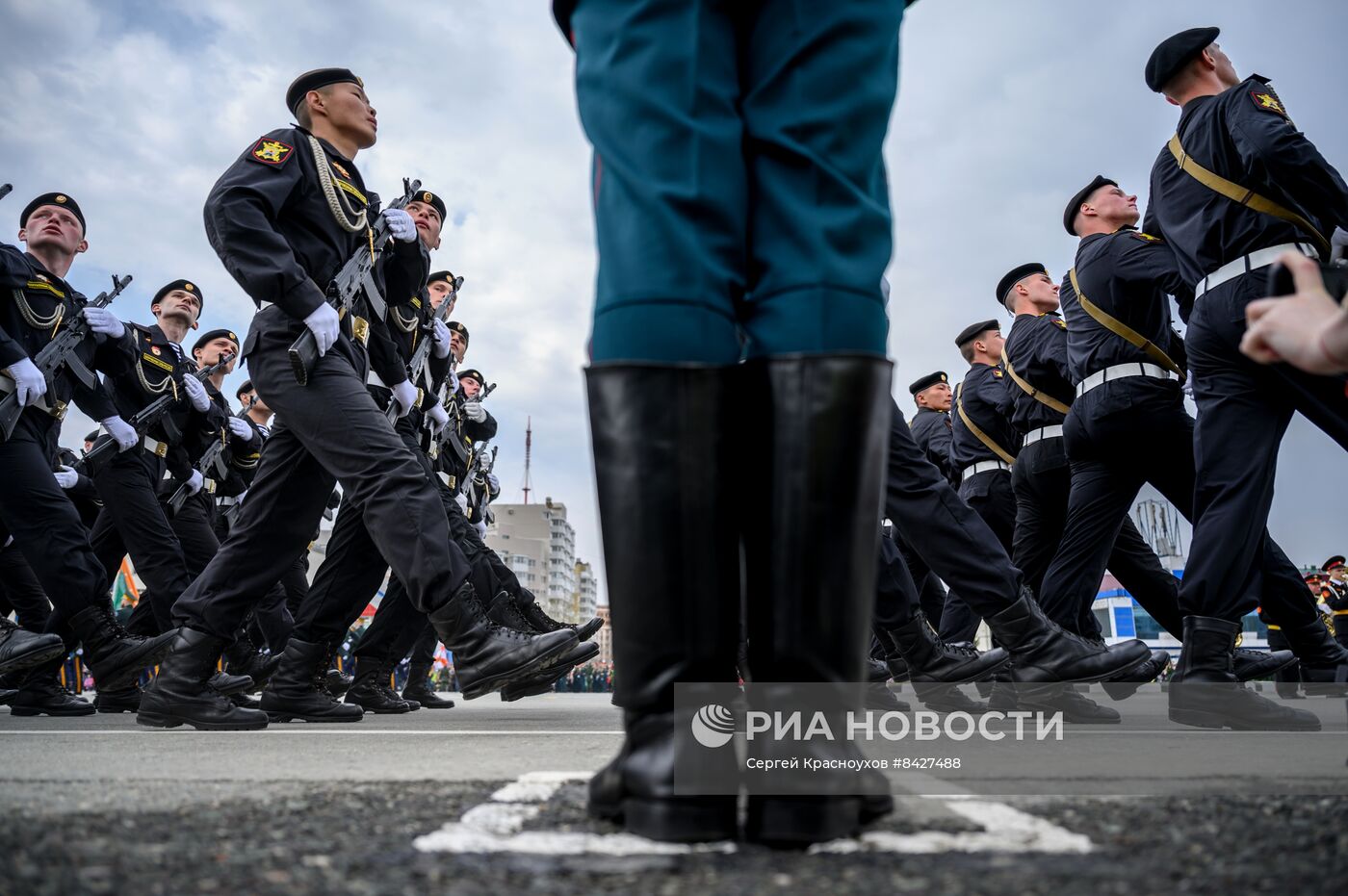 Парад Победы в городах России