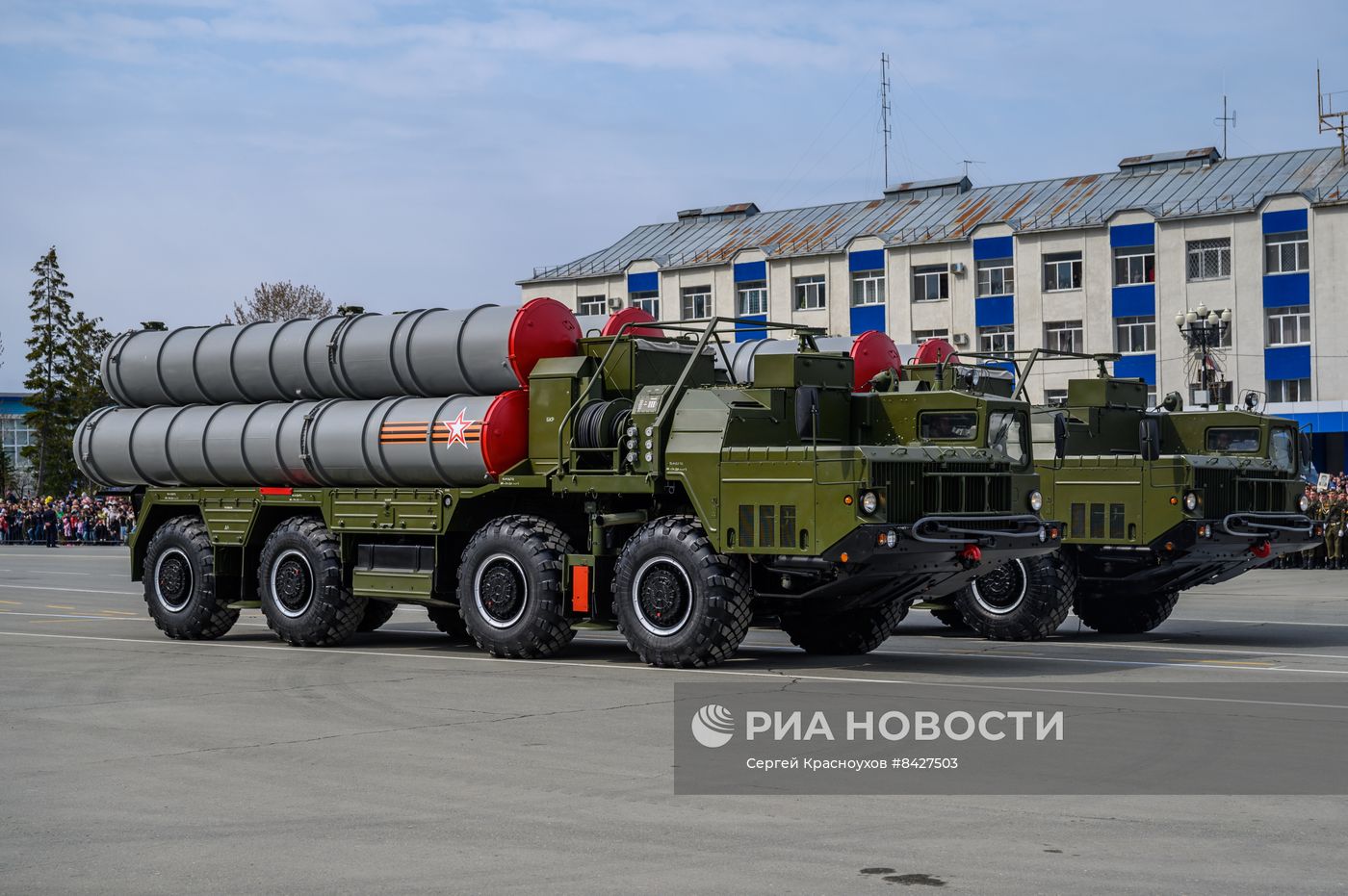 Парад Победы в городах России
