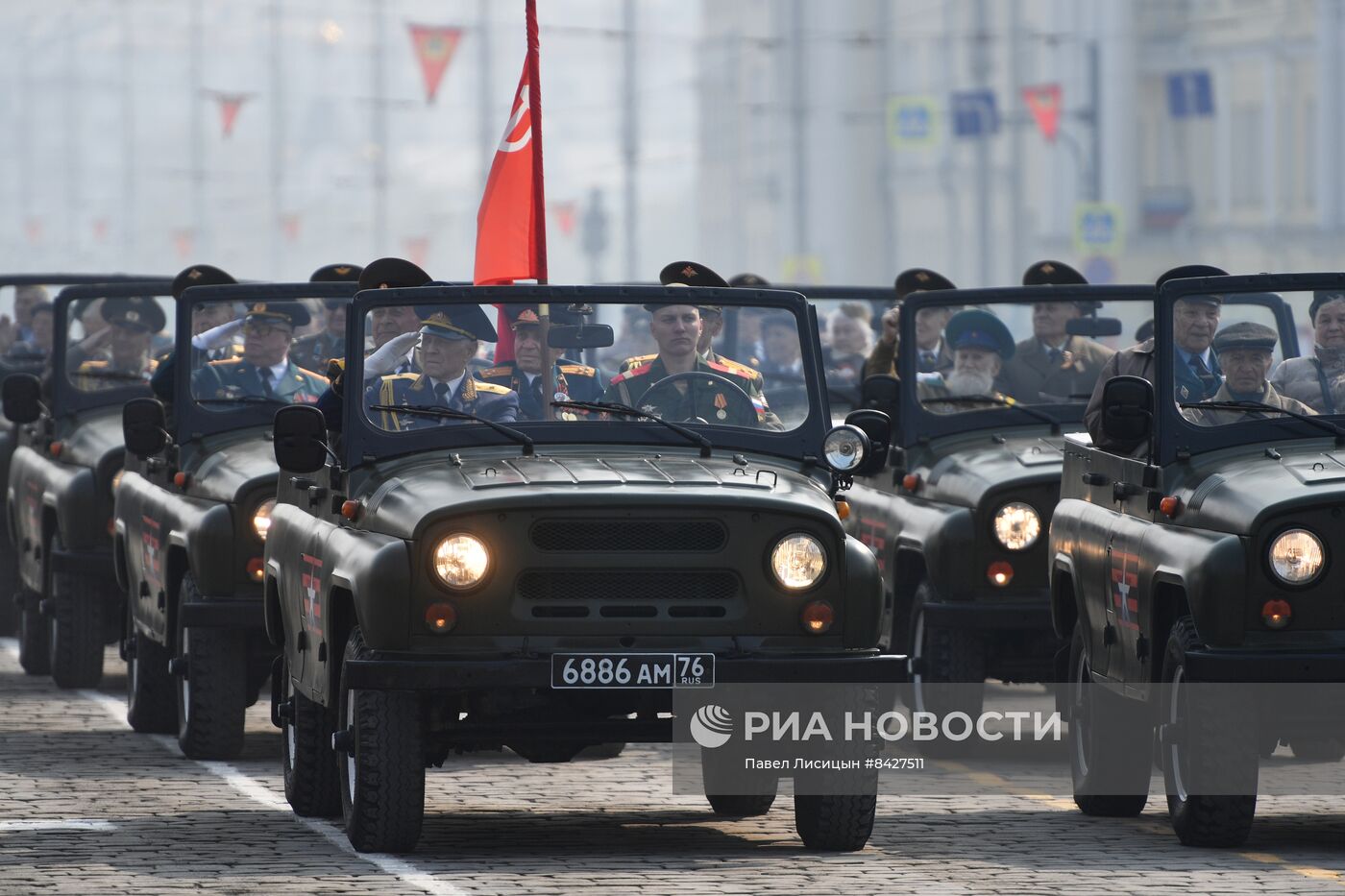 Парад Победы в городах России