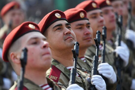 Парад Победы в городах России