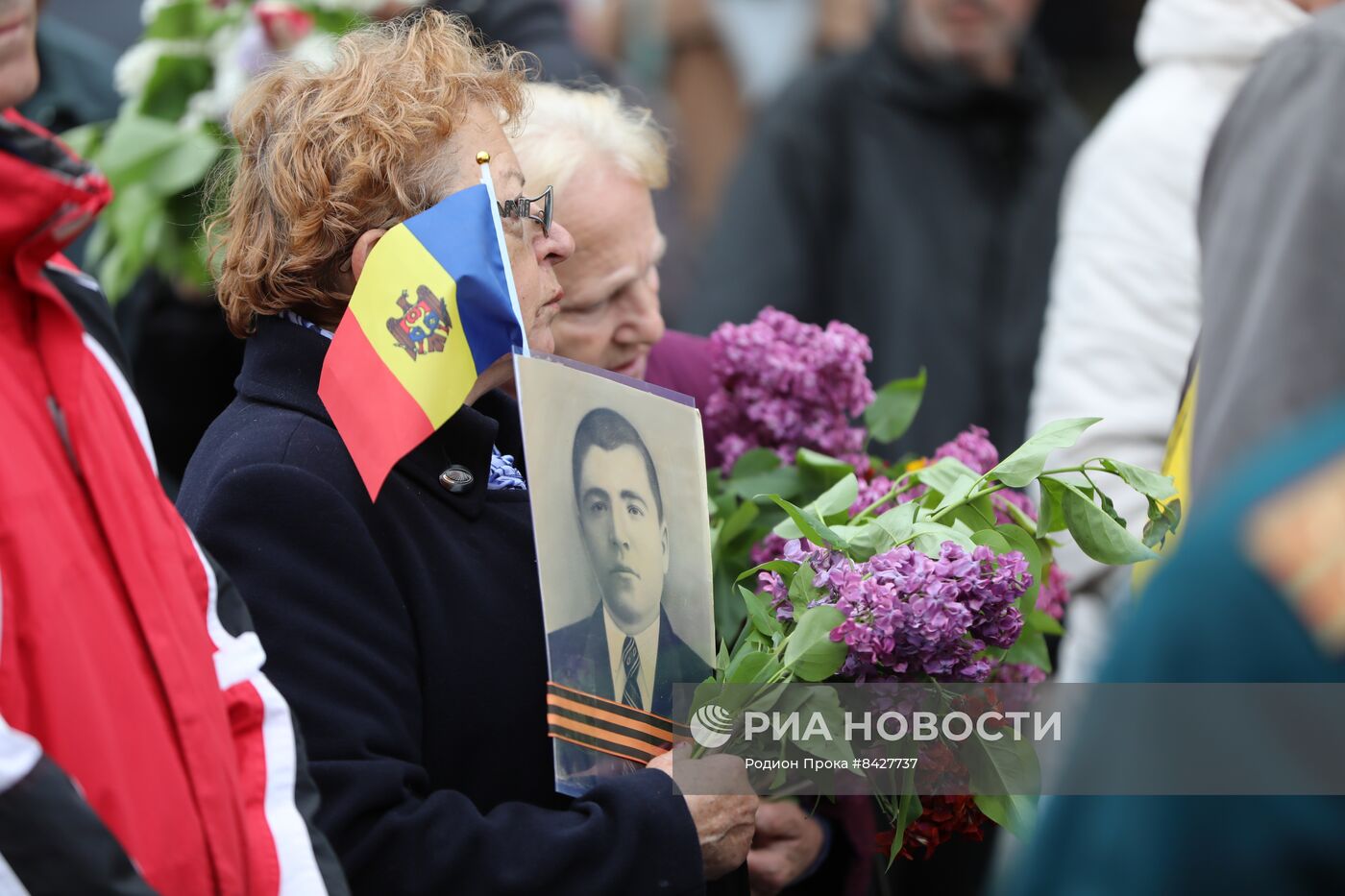 Акция "Бессмертный полк" в странах ближнего зарубежья