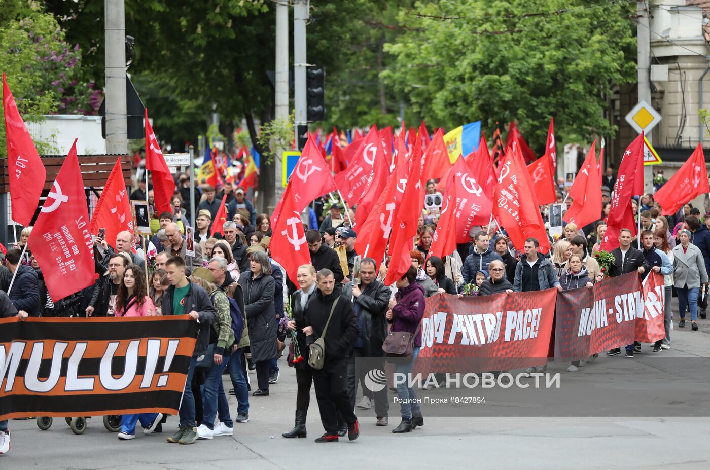 Акция "Бессмертный полк" в странах ближнего зарубежья