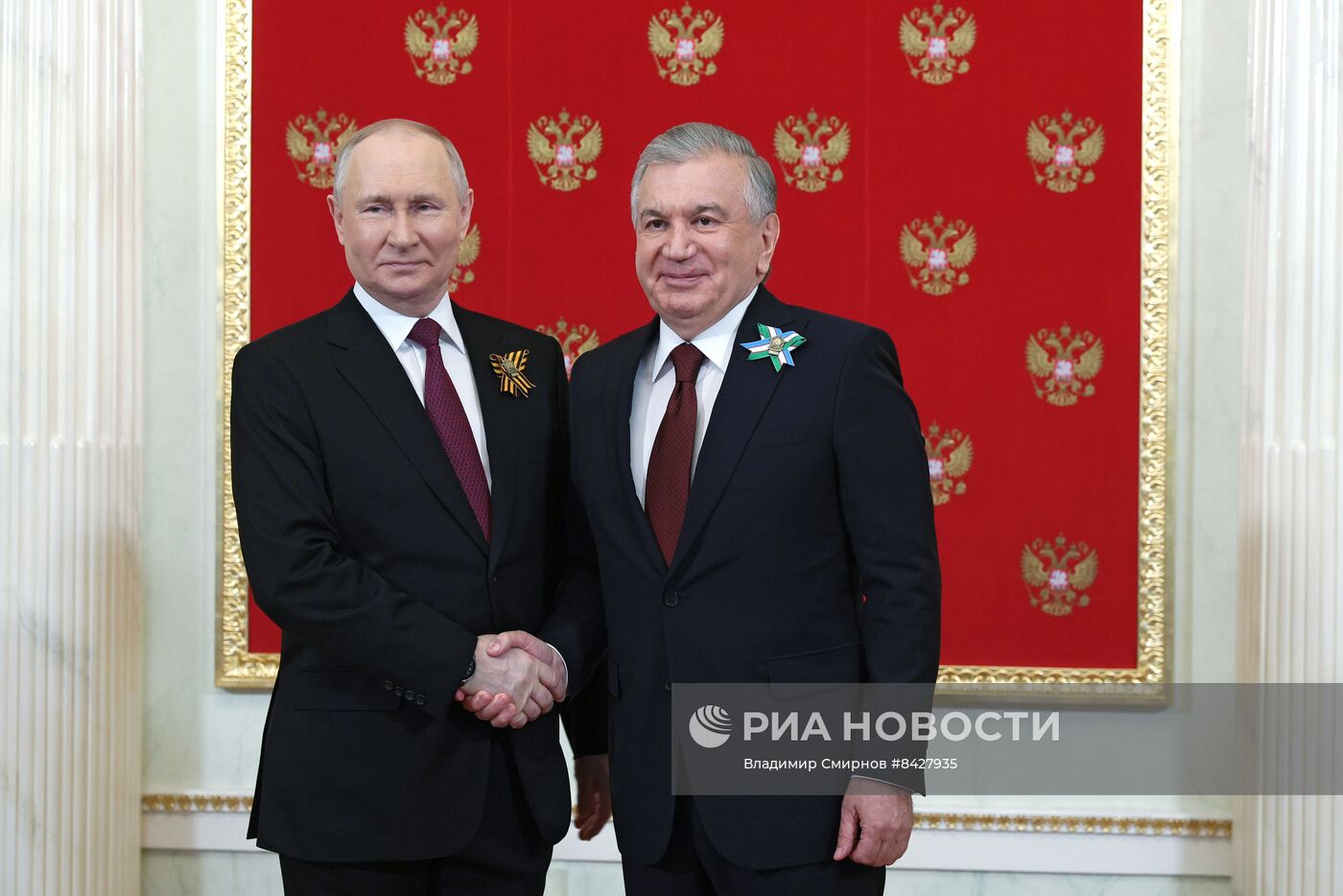 Встреча президента РФ В. Путина с гостями перед началом парада