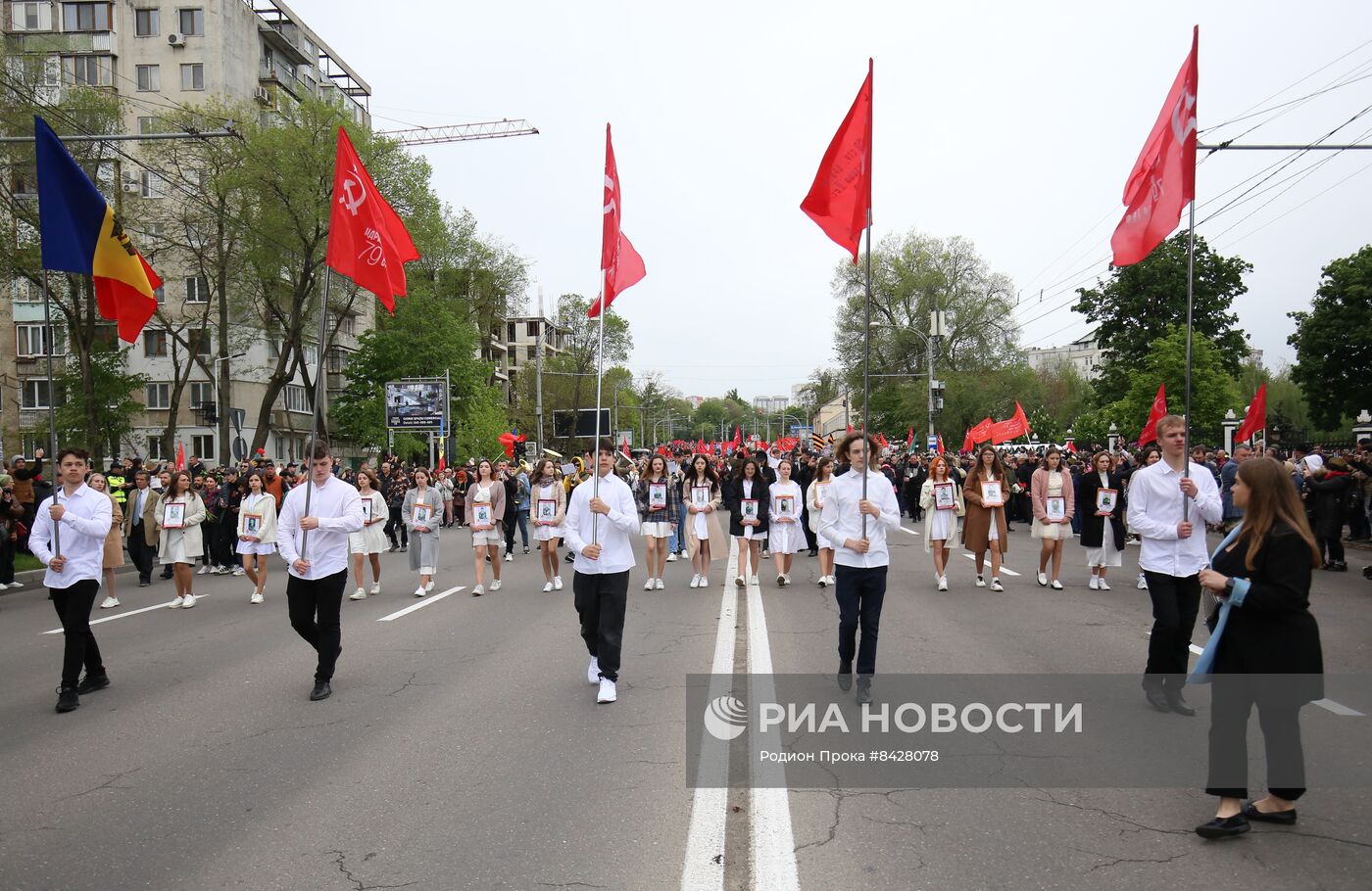 Акция "Бессмертный полк" в странах ближнего зарубежья