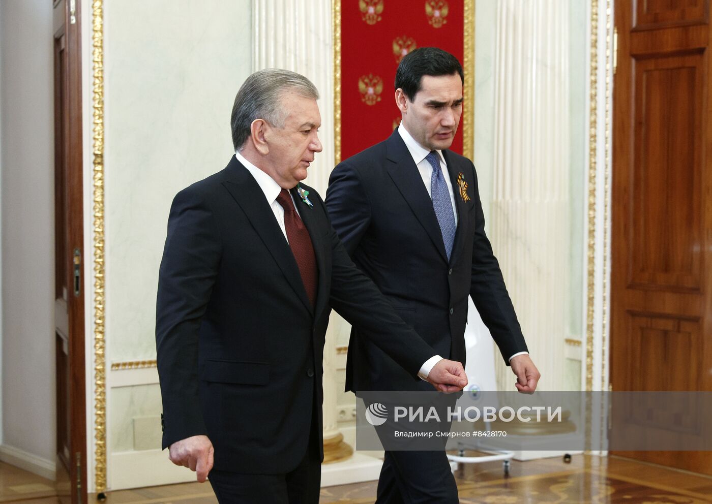 Встреча президента РФ В. Путина с гостями перед началом парада