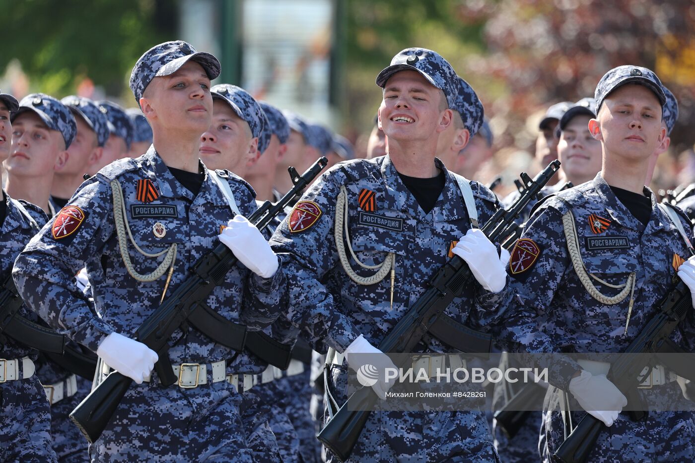 Парад Победы в городах России