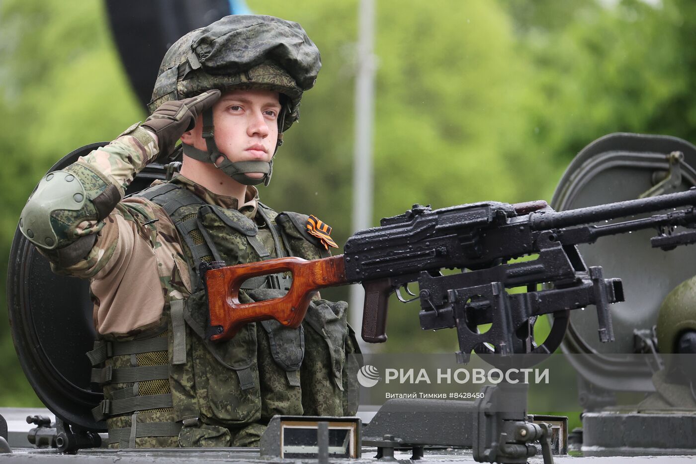 Парад Победы в городах России