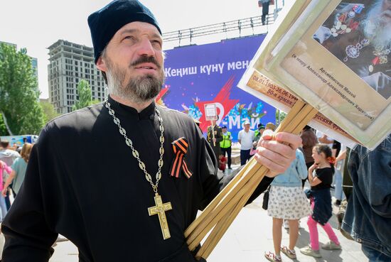 Акция "Бессмертный полк" в странах ближнего зарубежья