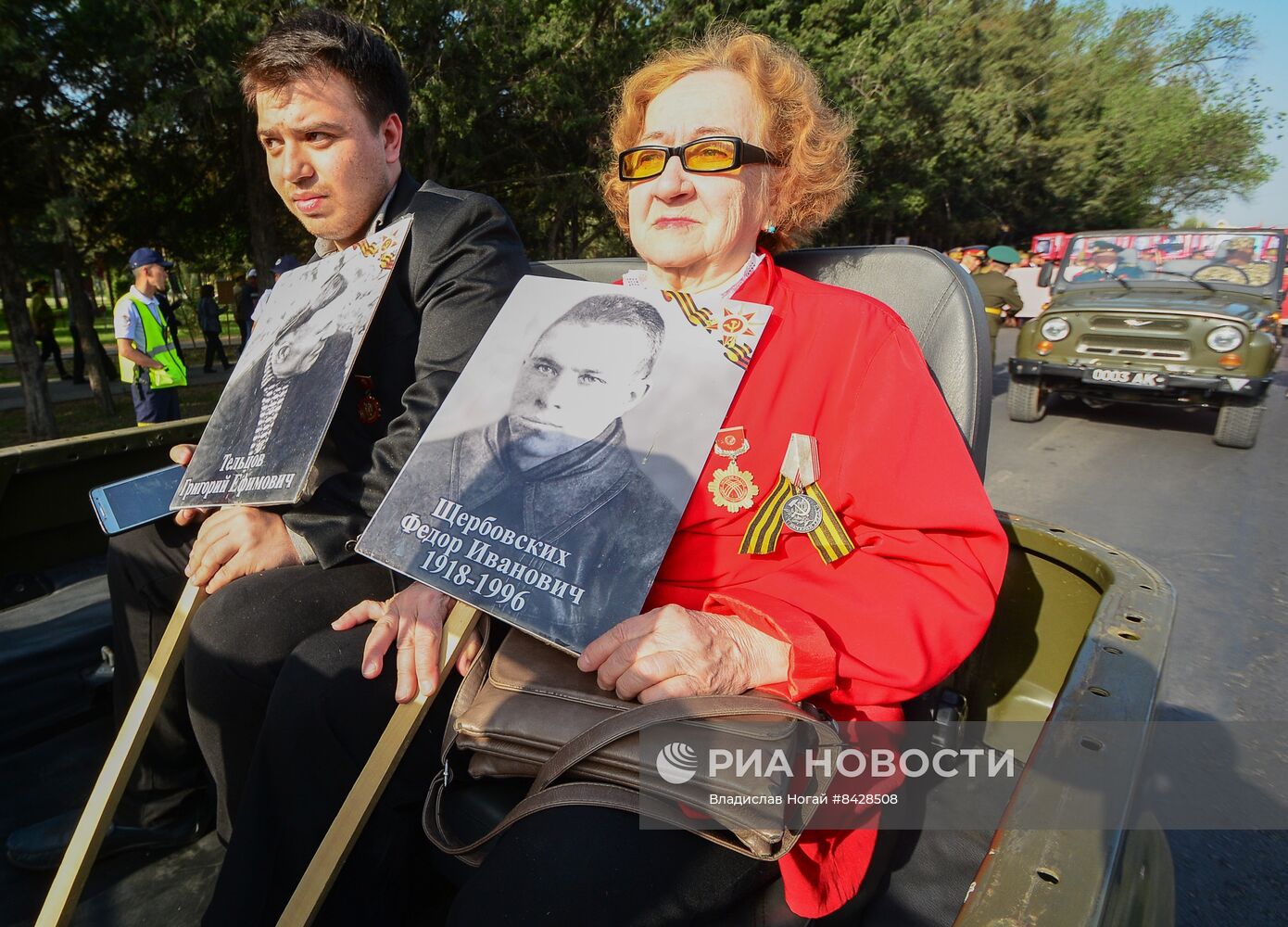 Акция "Бессмертный полк" в странах ближнего зарубежья