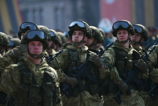 Парад Победы в городах России