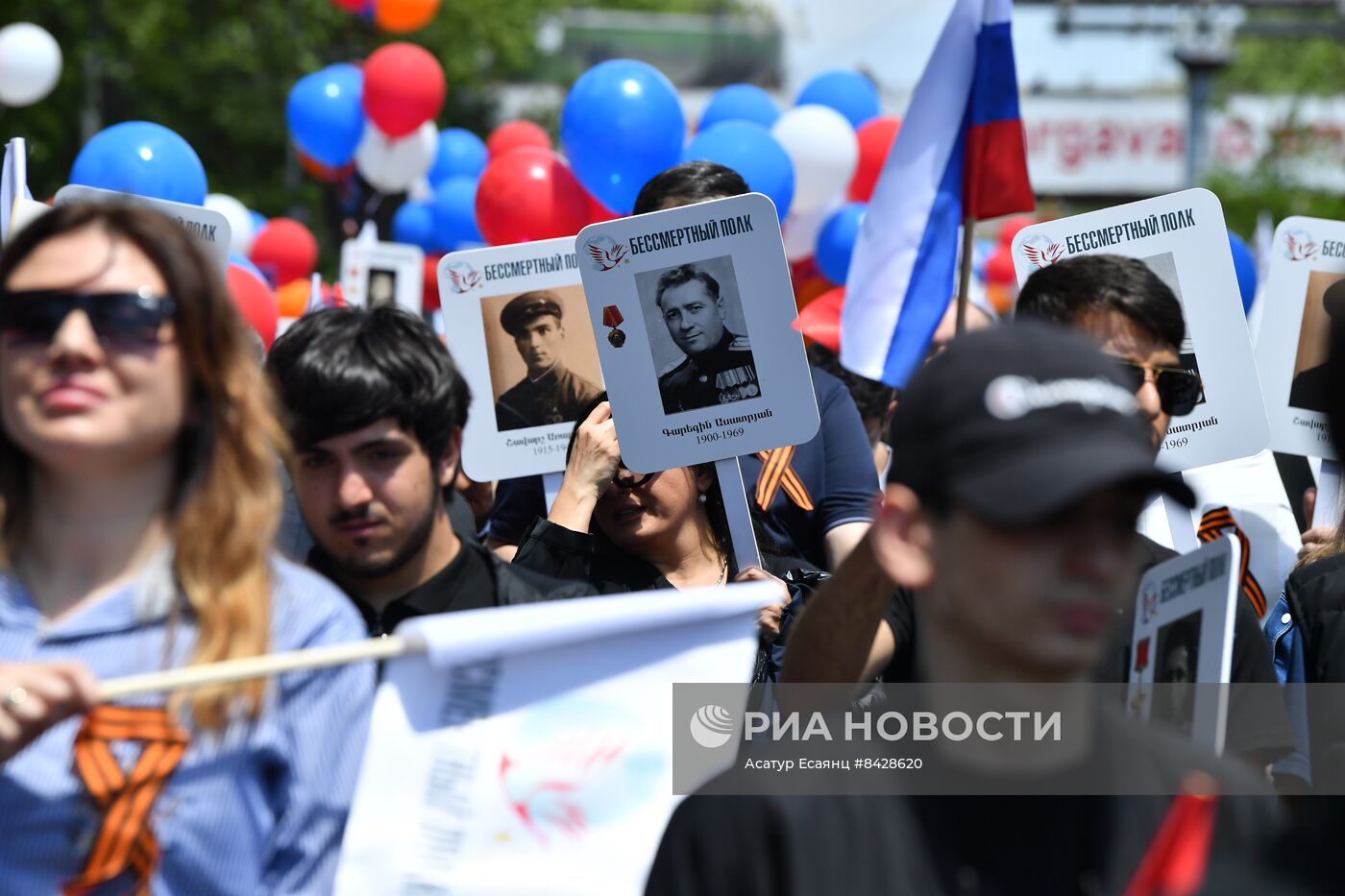 Акция "Бессмертный полк" в странах ближнего зарубежья