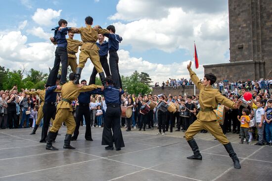 Празднование Дня Победы в странах ближнего зарубежья
