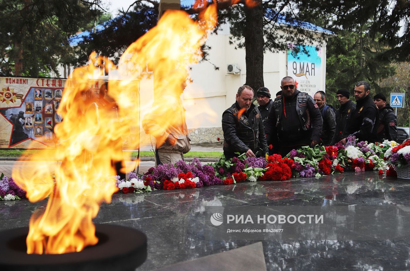 Мотопробег клуба "Ночные волки" в честь Дня Победы