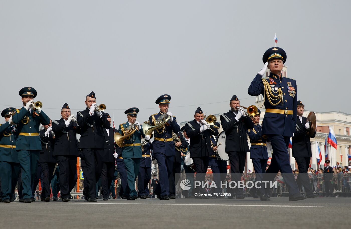 Парад Победы в городах России