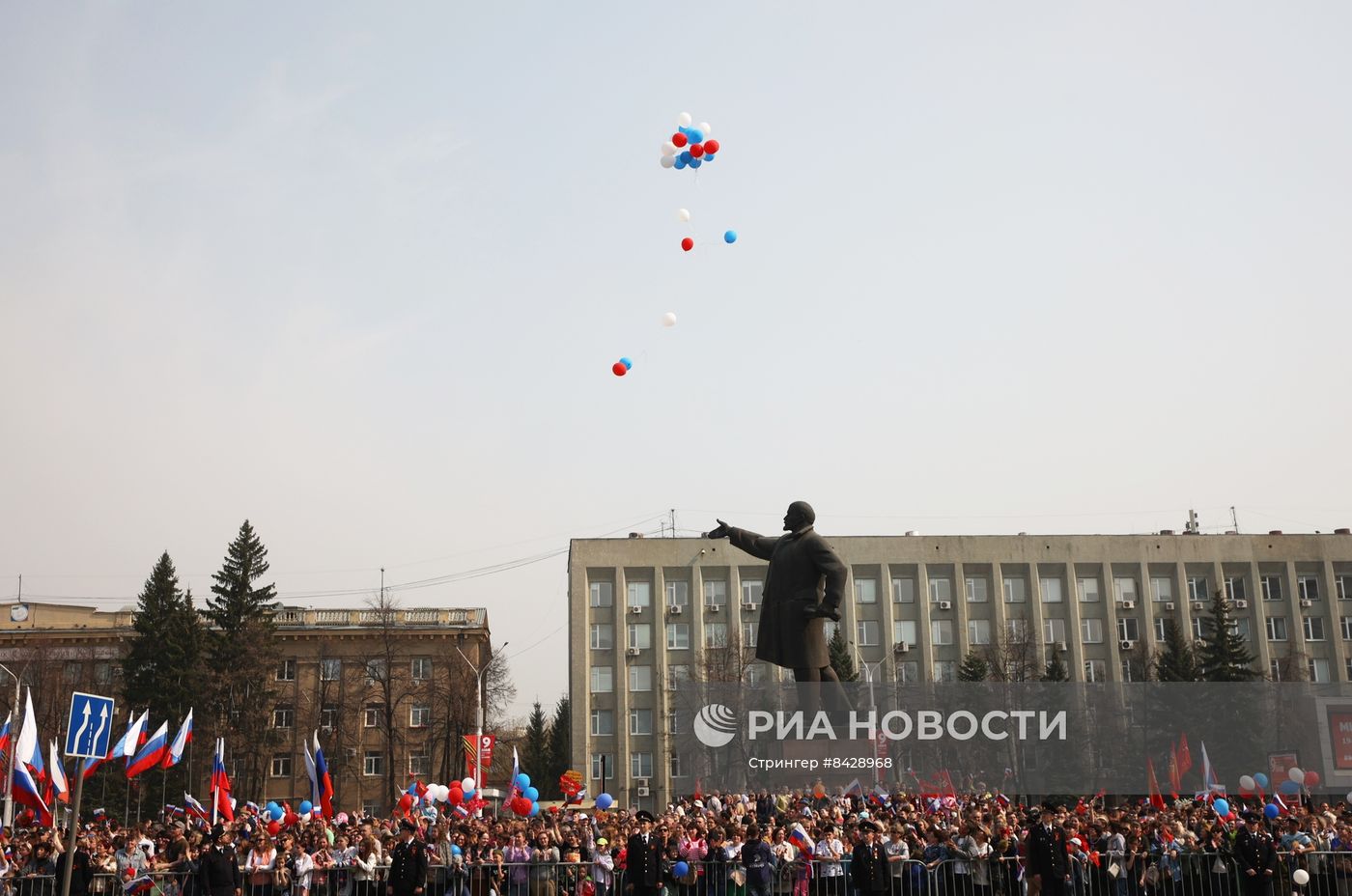 Парад Победы в городах России