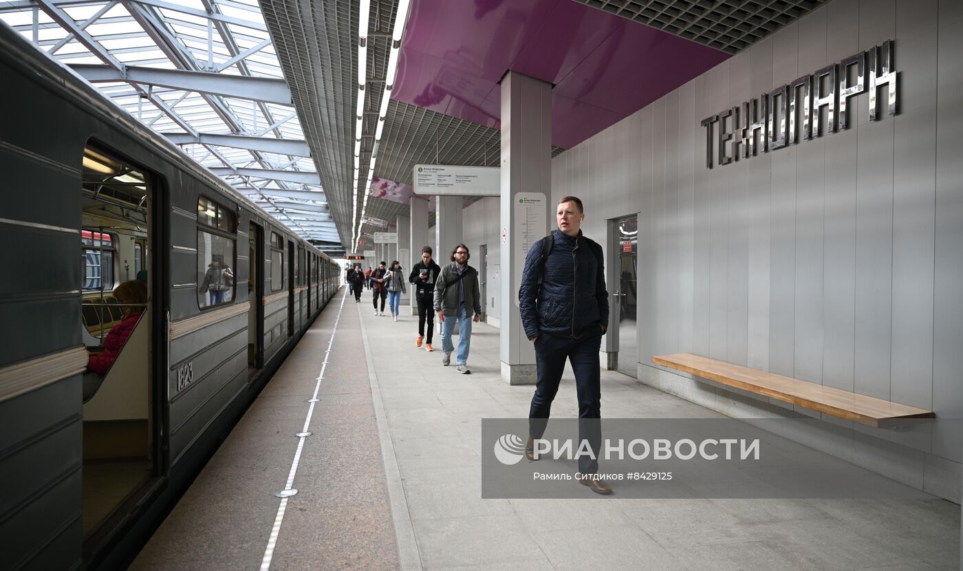 Открытие участка метро между станциями "Орехово" и "Автозаводская"