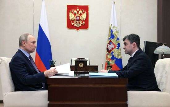 Рабочая встреча президента РФ В. Путина с губернатором Ивановской области С. Воскресенским