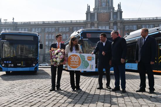Передача Екатеринбургу новых троллейбусов
