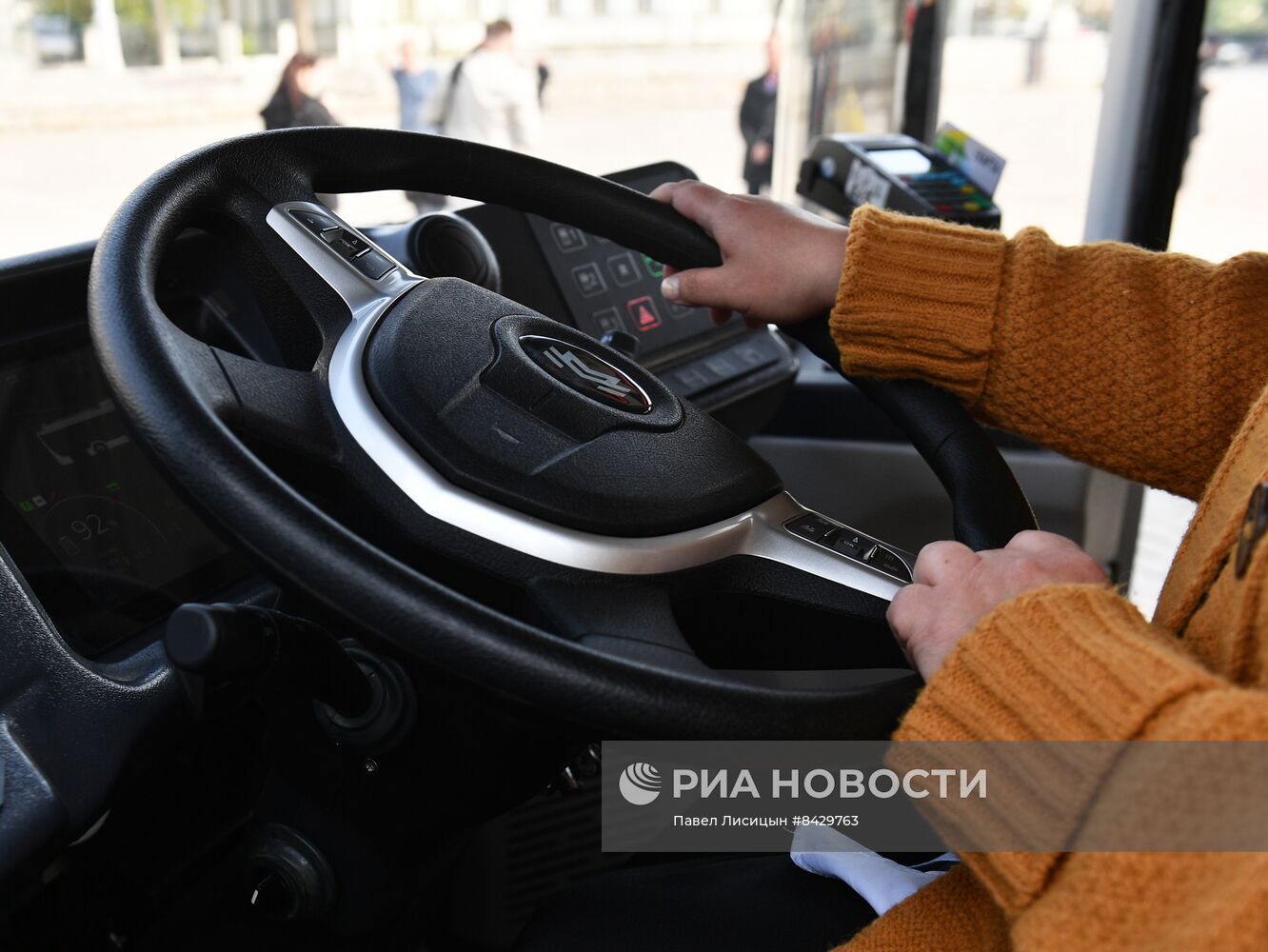 Передача Екатеринбургу новых троллейбусов