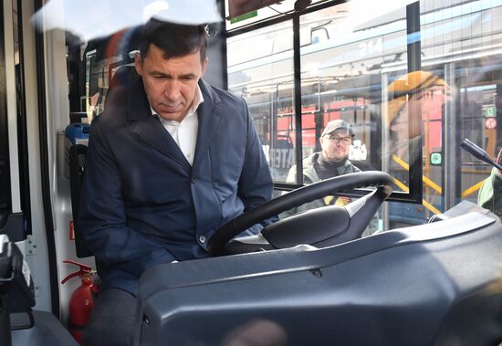 Передача Екатеринбургу новых троллейбусов