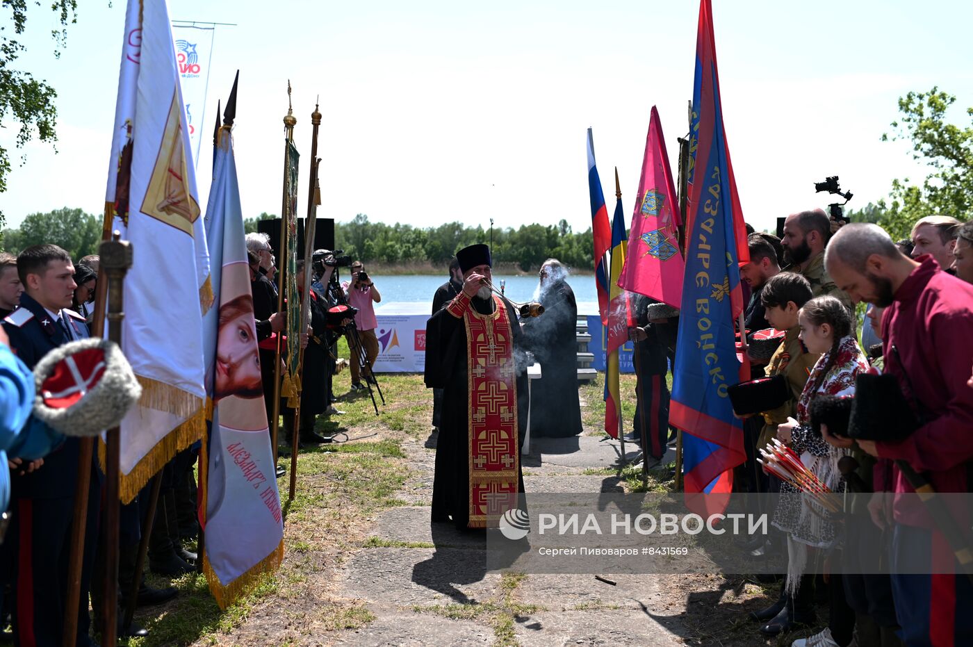 Фестиваль казачьей обрядовой культуры "Шермиции" в Ростовской области