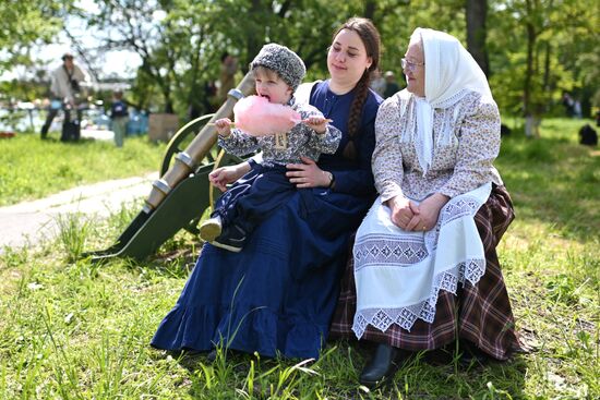 Фестиваль казачьей обрядовой культуры "Шермиции" в Ростовской области