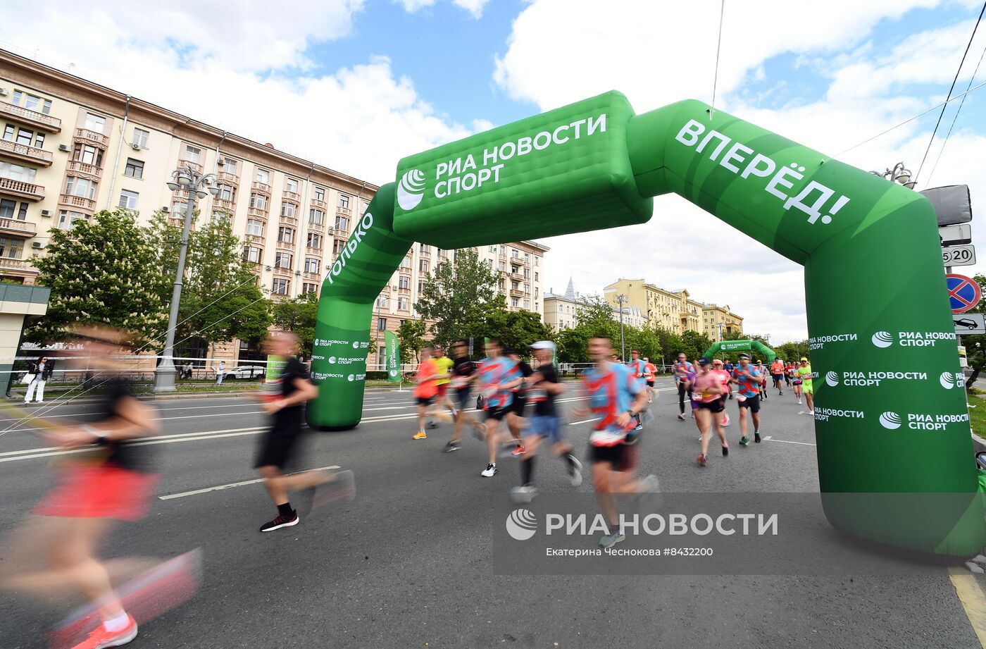 Московский полумарафон. Пневмоконструкции реклама. ЦОРО Ангарск.