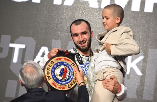 Бокс. Чемпионат мира. Мужчины. Финалы